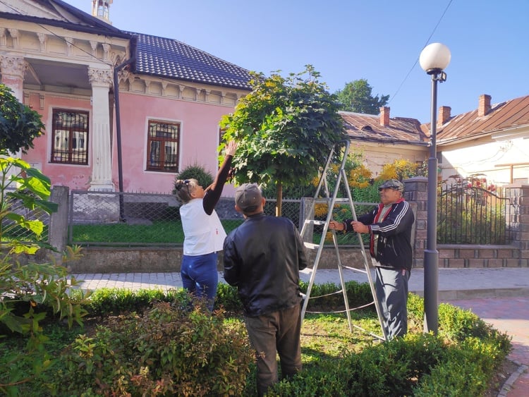 BLAGOUSTRIJ SKVERU 14.09.2020 2