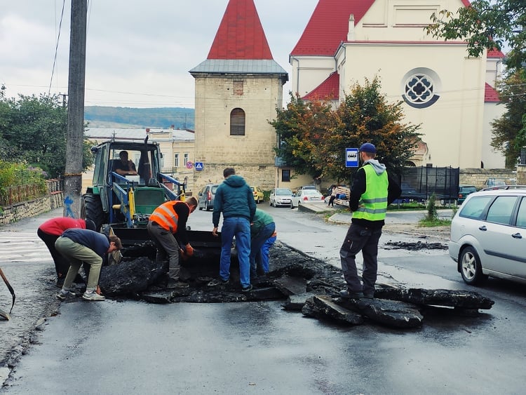 REMONTNI ROBOTY VUL LEPKYH 05.10.2020 2
