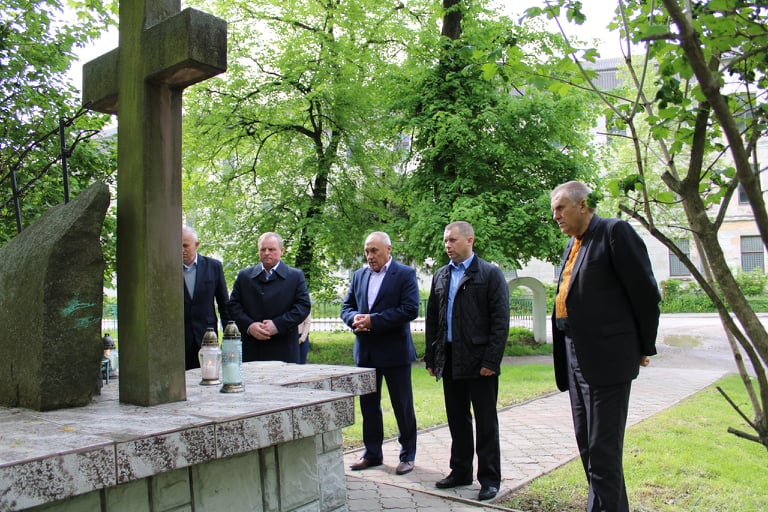pamyatnik jertv polіtichnih represіi 17.05.2020 3